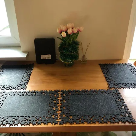 Appartement Zwykle Mieszkanie Na Wilenska, Trzy Przystanki Do Starego Miasta,dwa Przystanki Do Szpitala Praskiego,одна остановка транспорта до офиса для прохождения теста Ces для моряков *