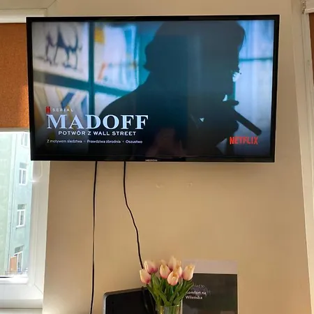 Appartement Zwykle Mieszkanie Na Wilenska, Trzy Przystanki Do Starego Miasta,dwa Przystanki Do Szpitala Praskiego,одна остановка транспорта до офиса для прохождения теста Ces для моряков Warschau